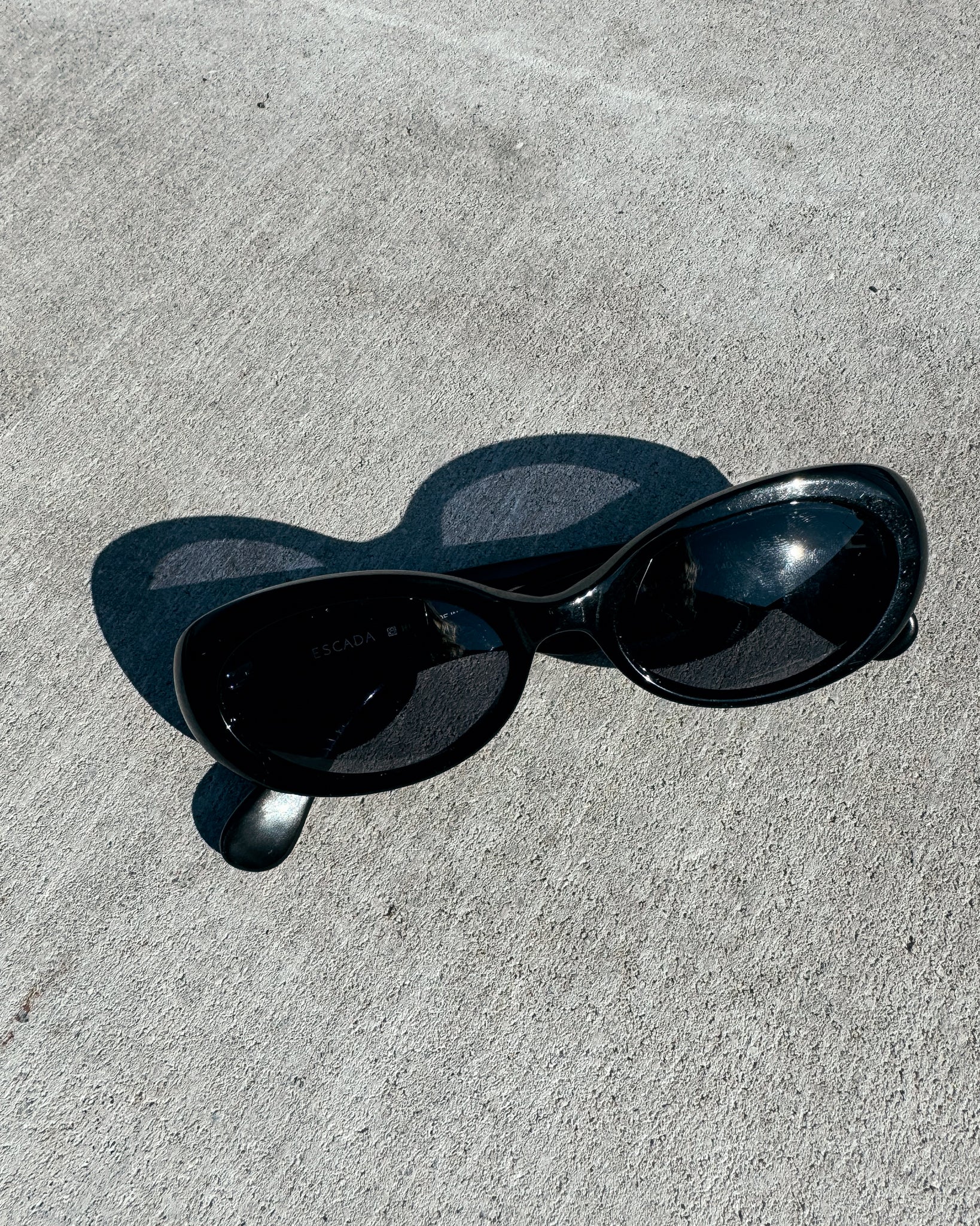 Escada Sonnenbrille mit Strass-Steinen