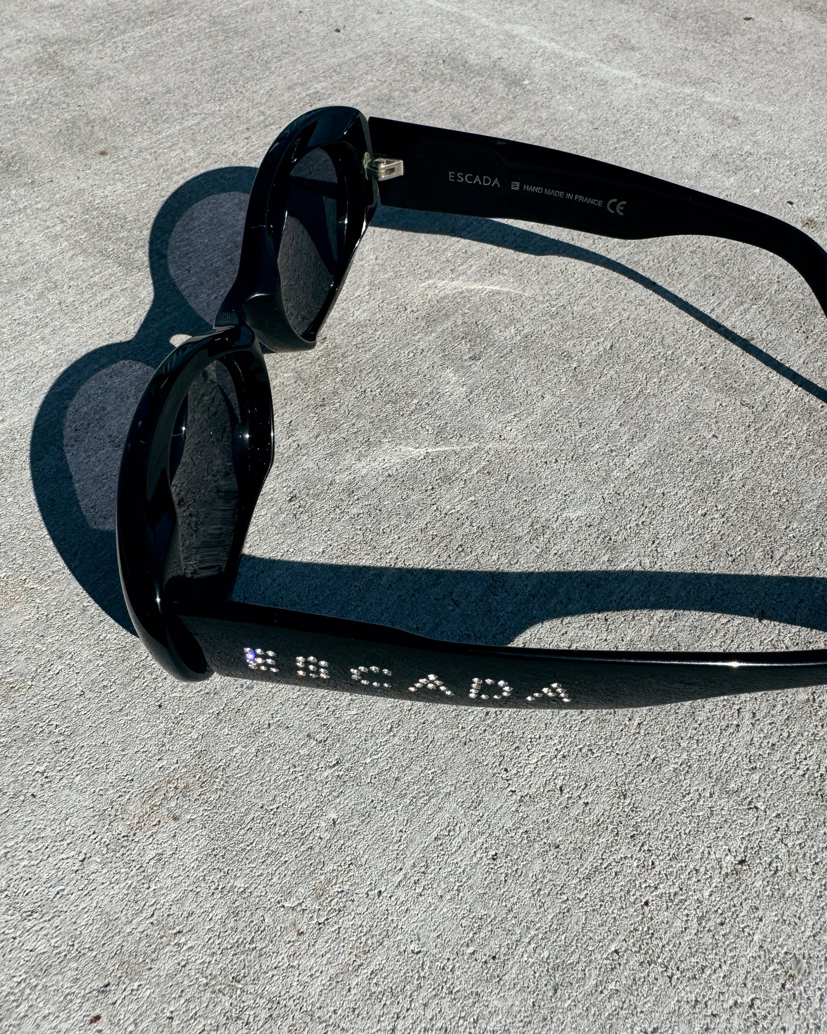 Escada Sonnenbrille mit Strass-Steinen