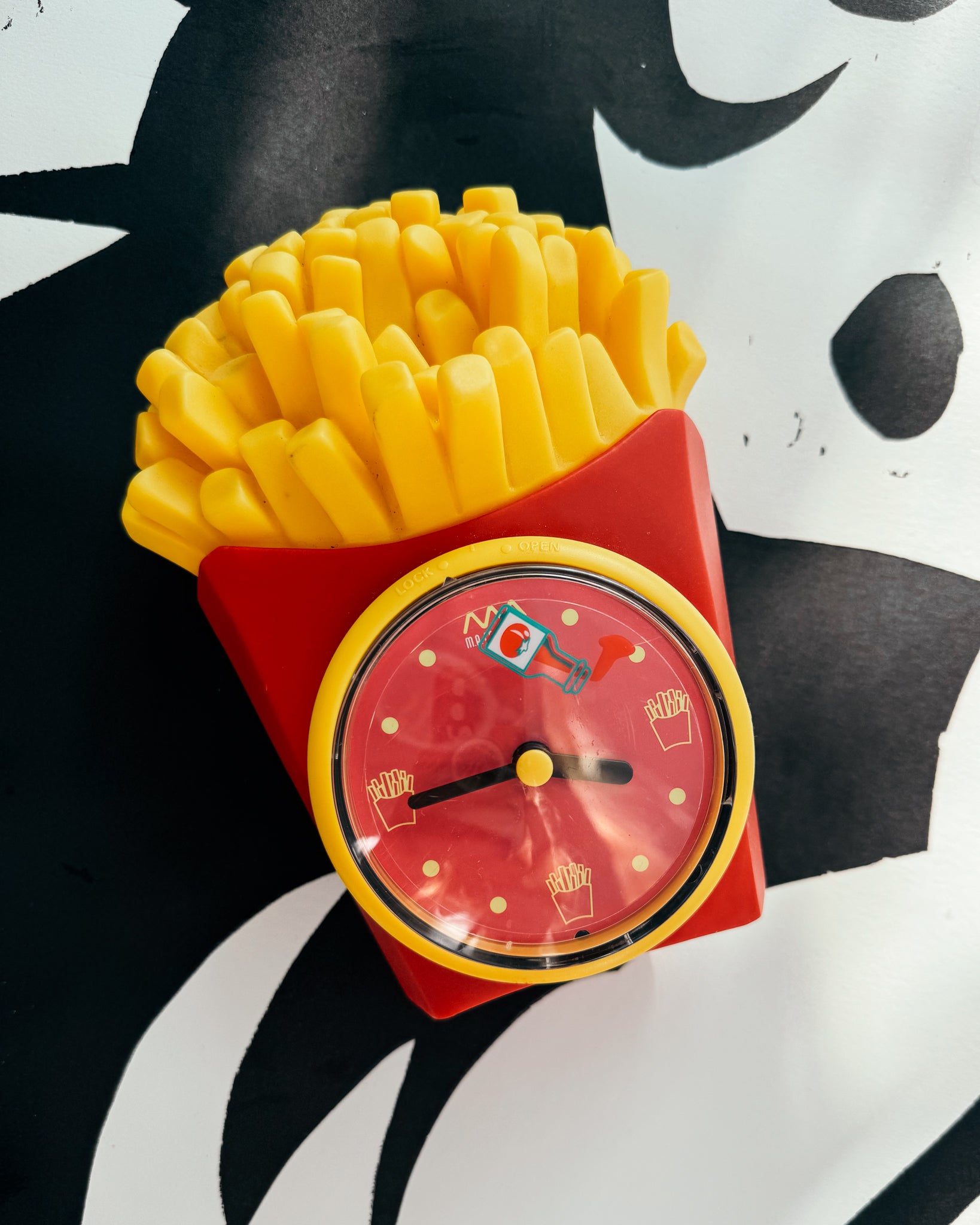 vintage Pommes Uhr