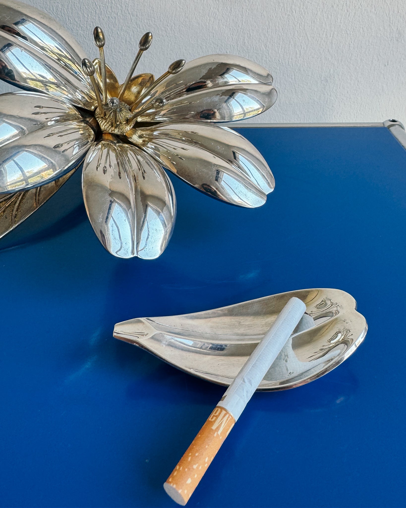 Blütenblatt Aschenbecher