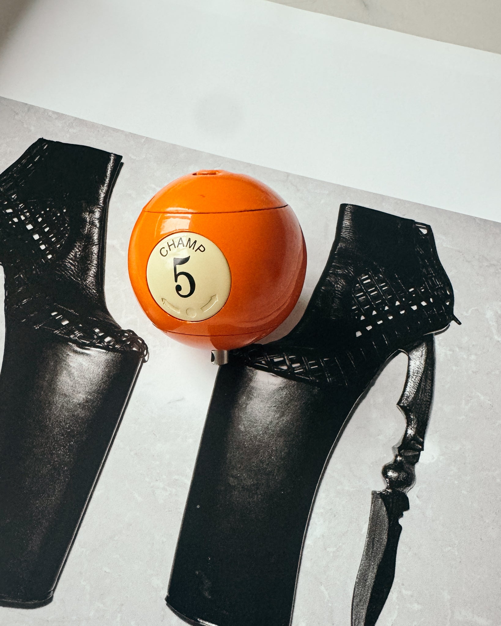 Vintage CHAMP Billardkugel-Feuerzeug