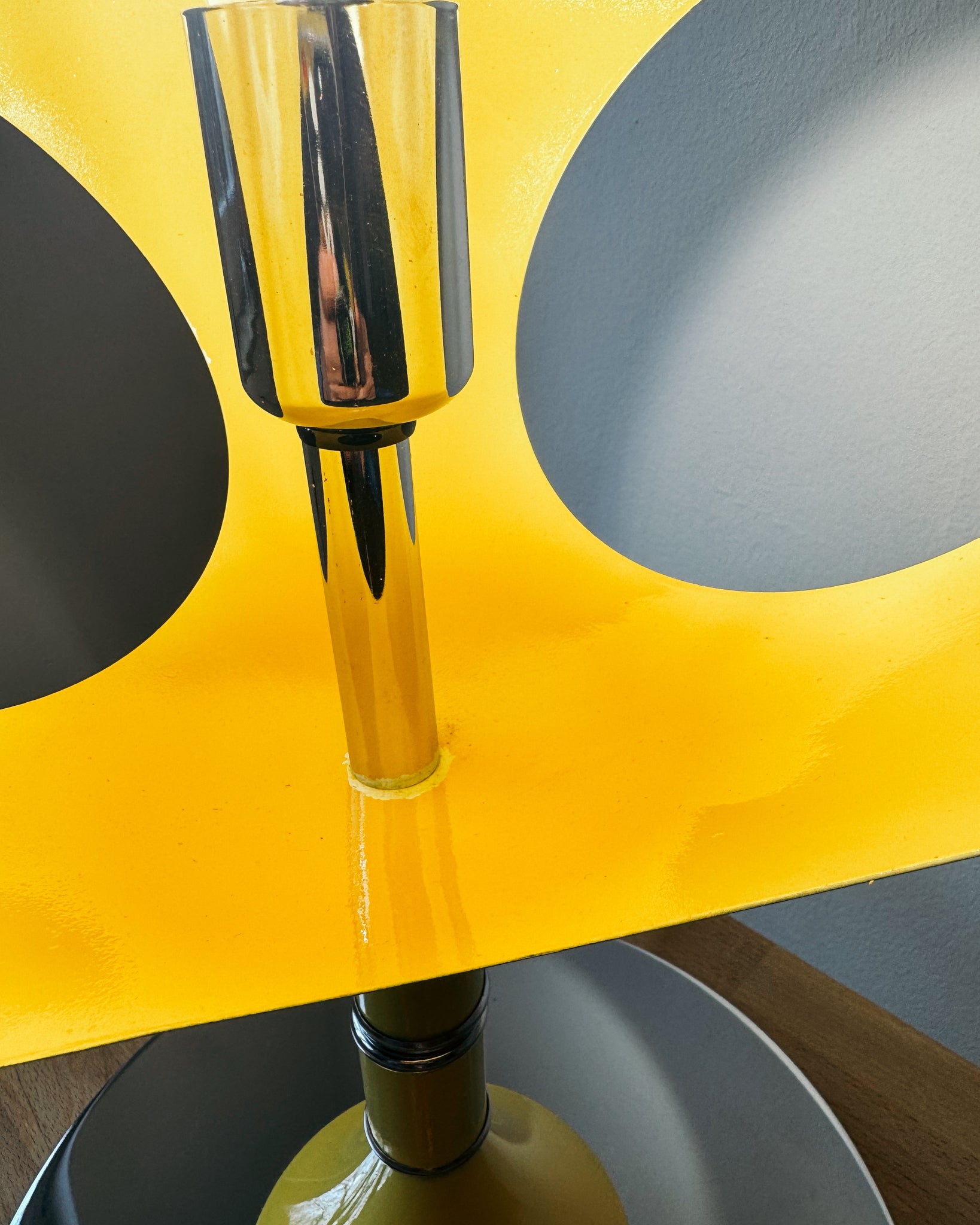 Space Age Kugellampe aus Metall – 1970er Vintage