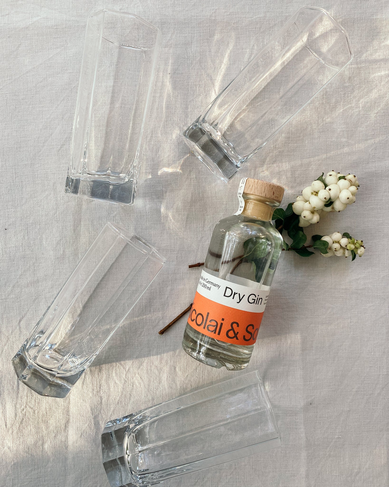 Geschenkbox: 4 Cocktailgläser mit Gin