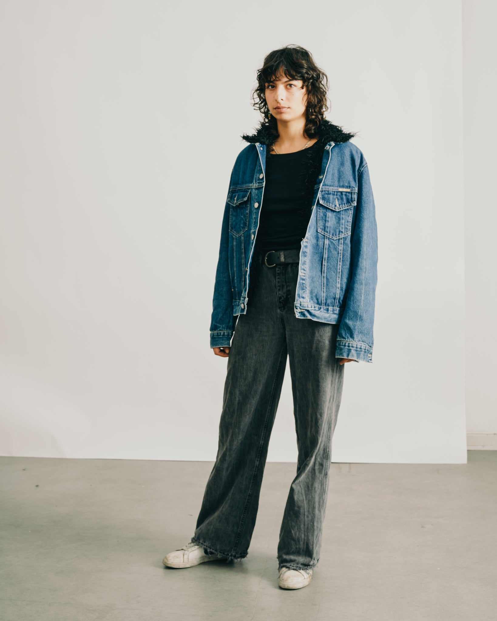 Jeansjacke mit Fell