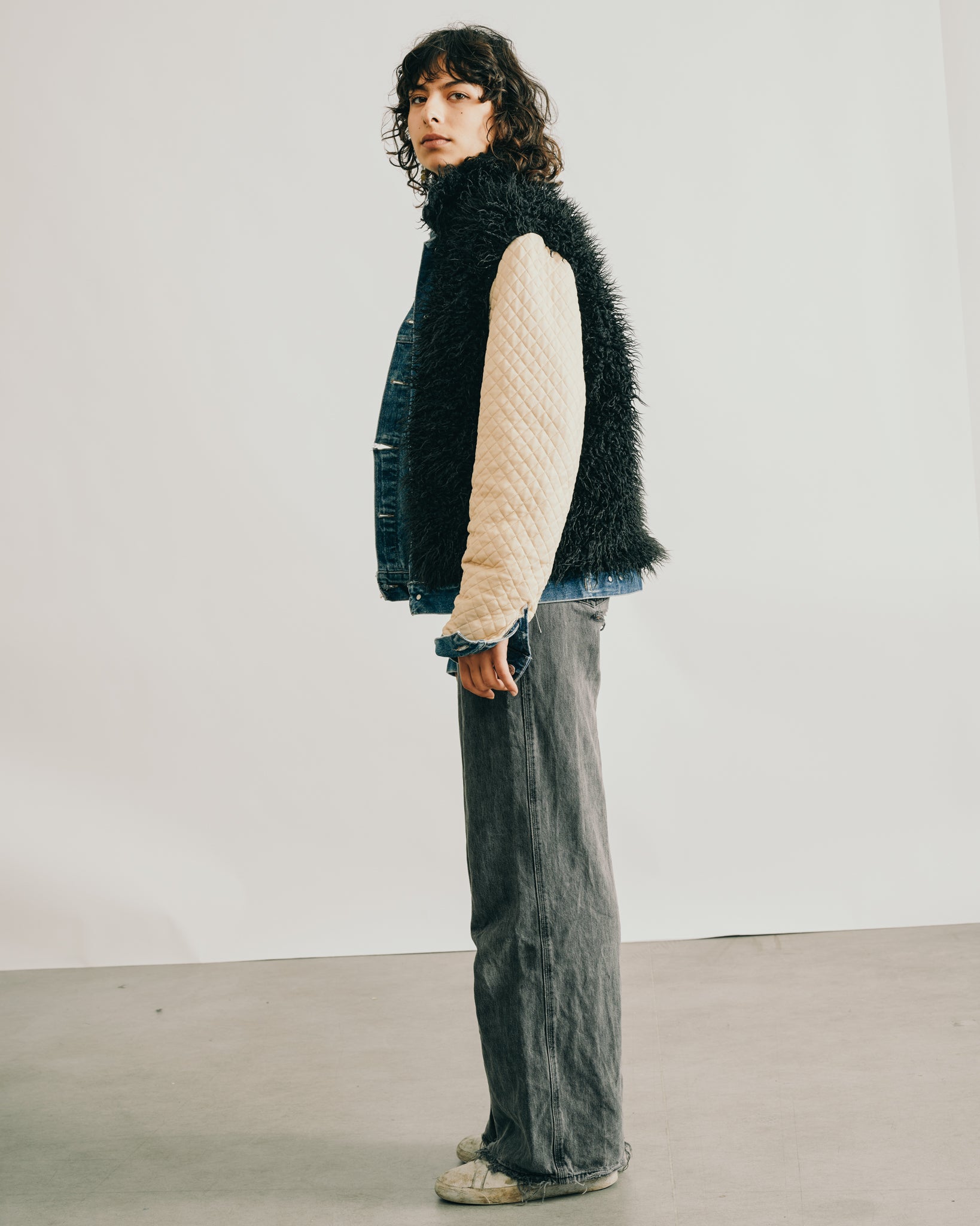 Jeansjacke mit Fell