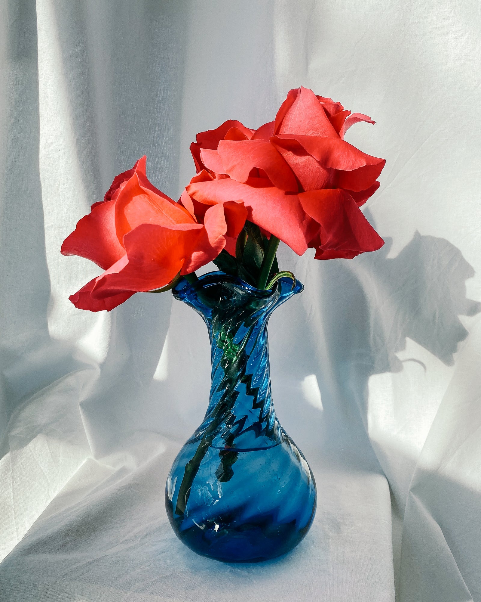 Blaue Vase aus Glas