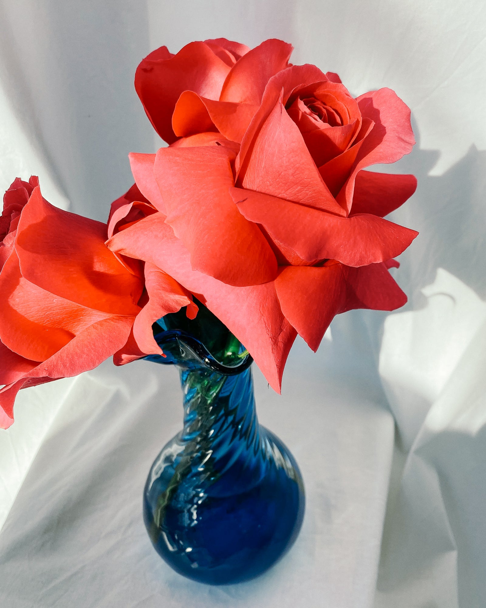 Blaue Vase aus Glas