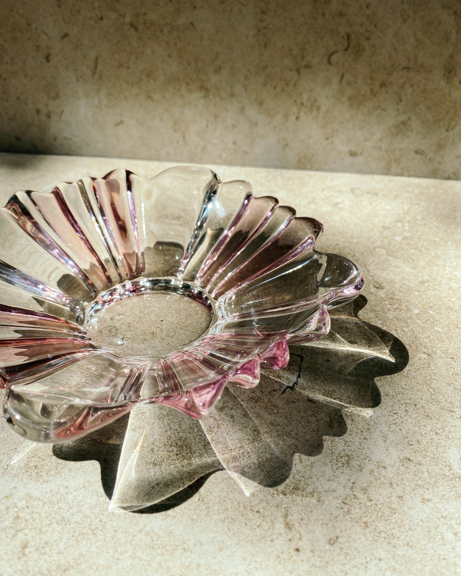 große rosa Glas Schale