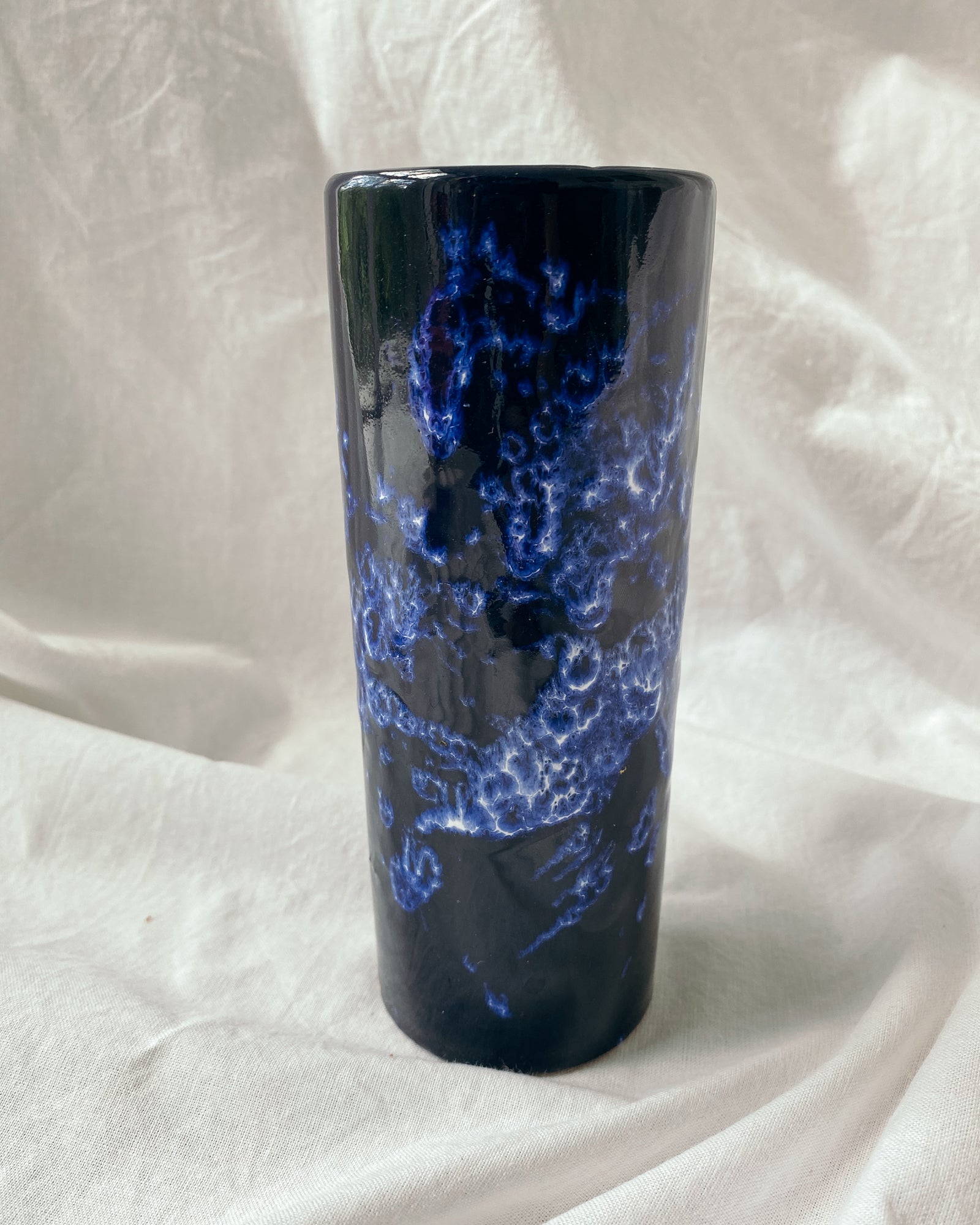 Blaue Keramik Vase