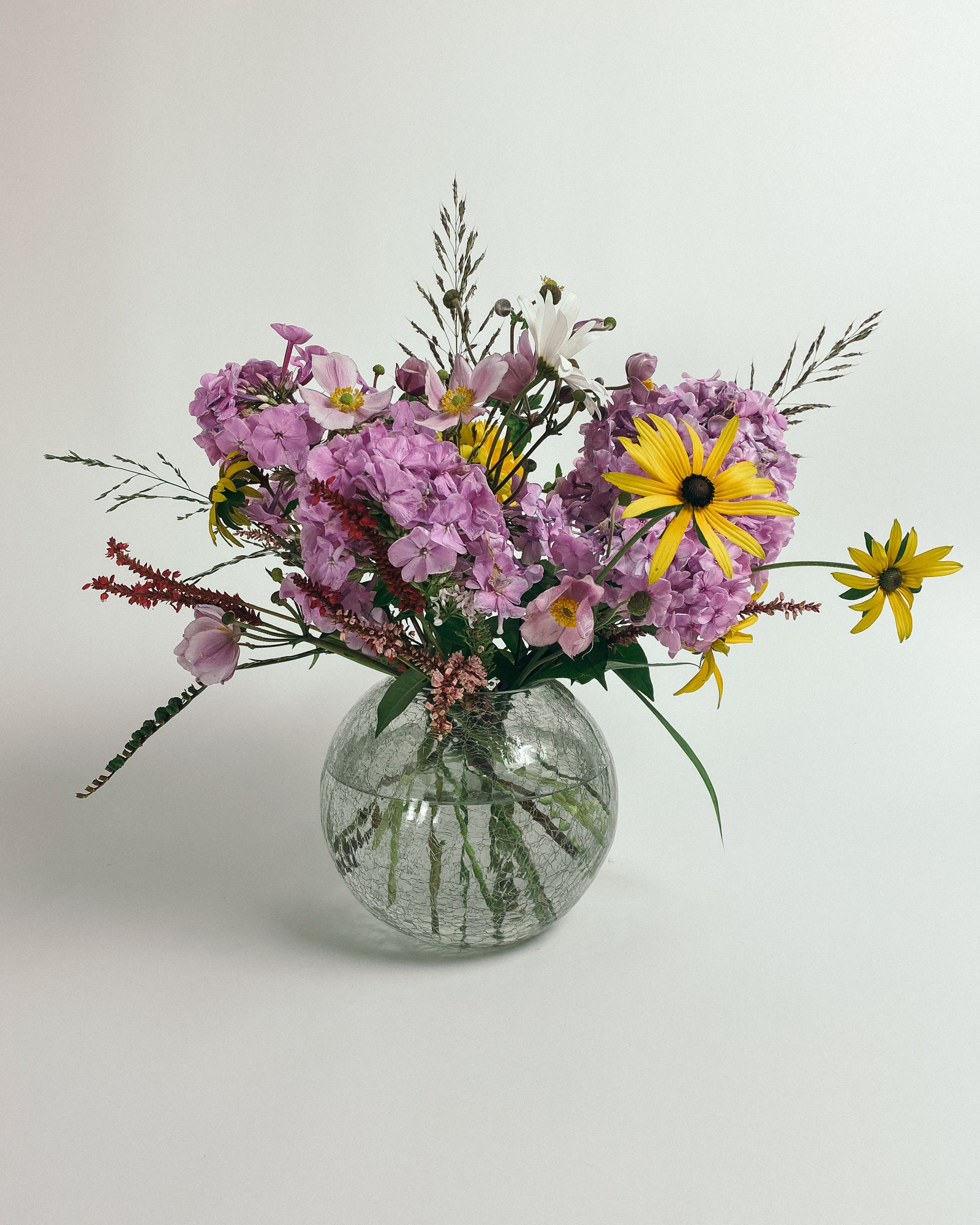 Kugelvase aus Craquelé Glas