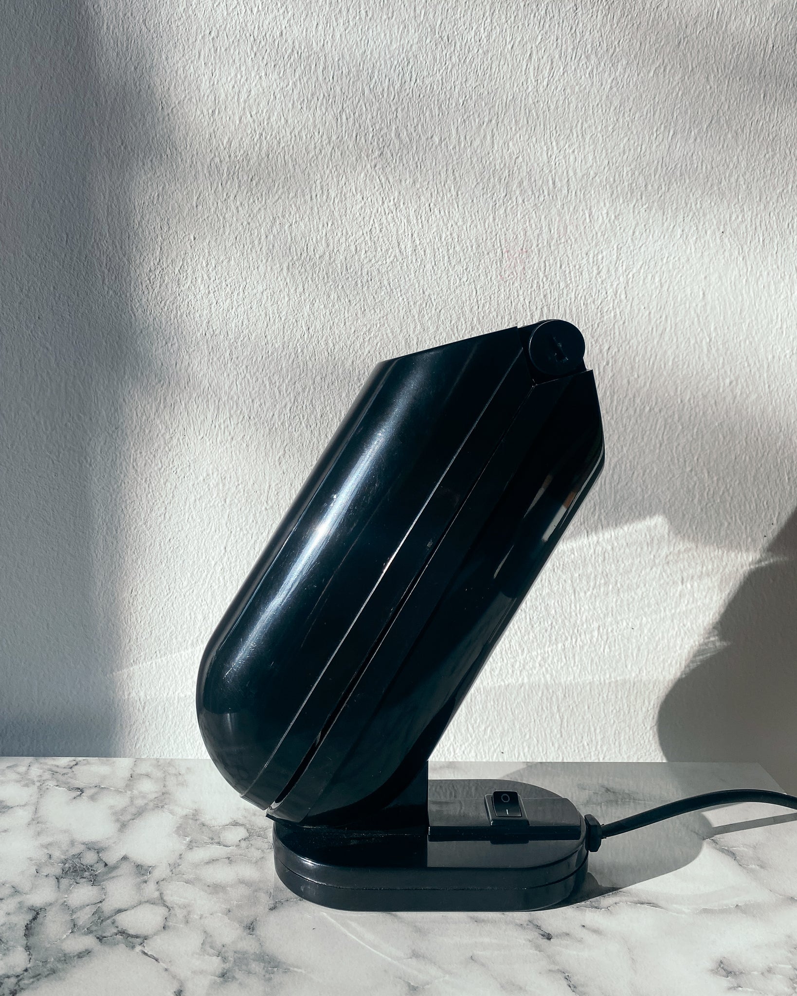 schwarze Vintage Tischlampe
