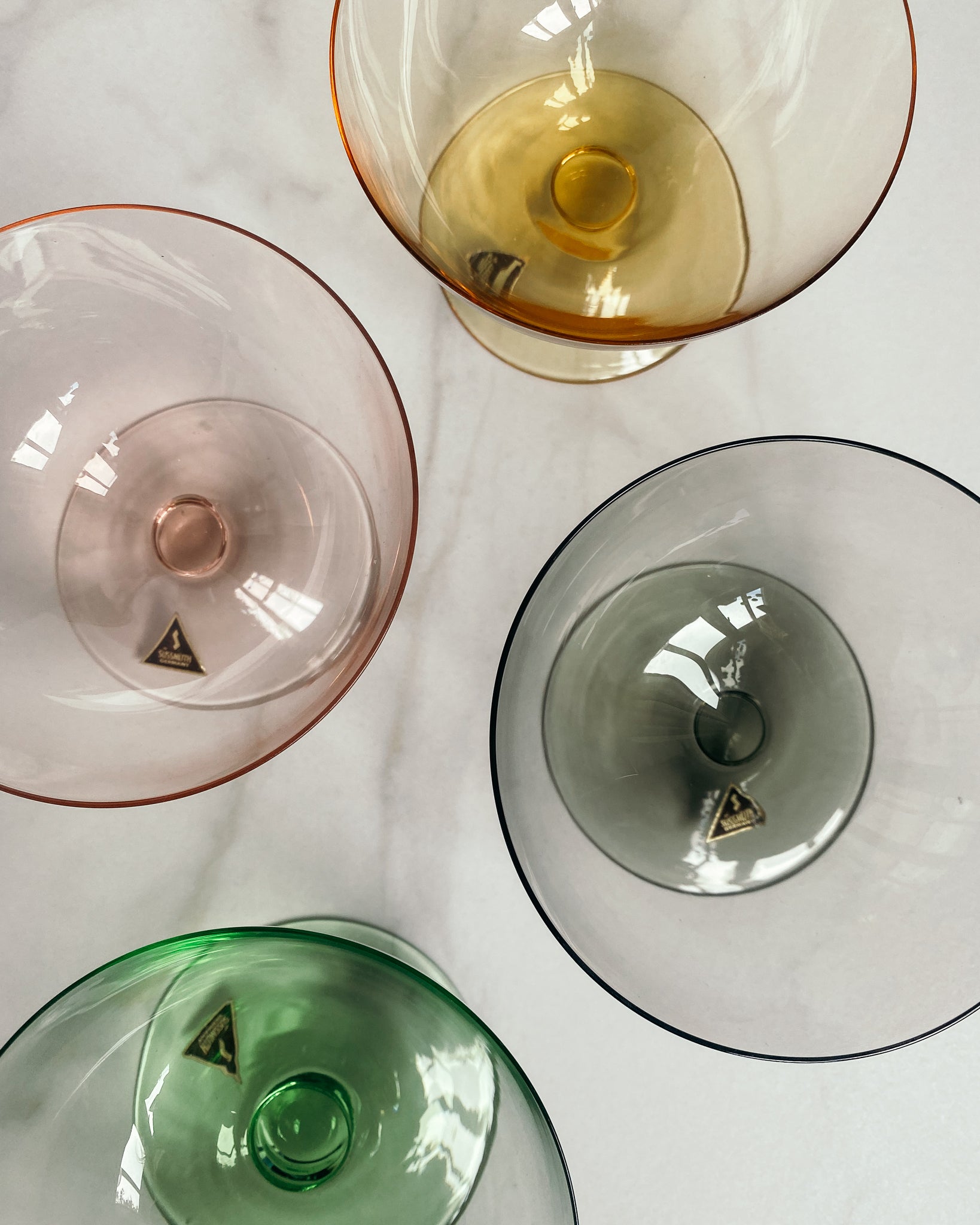 Bunte Sektschalen