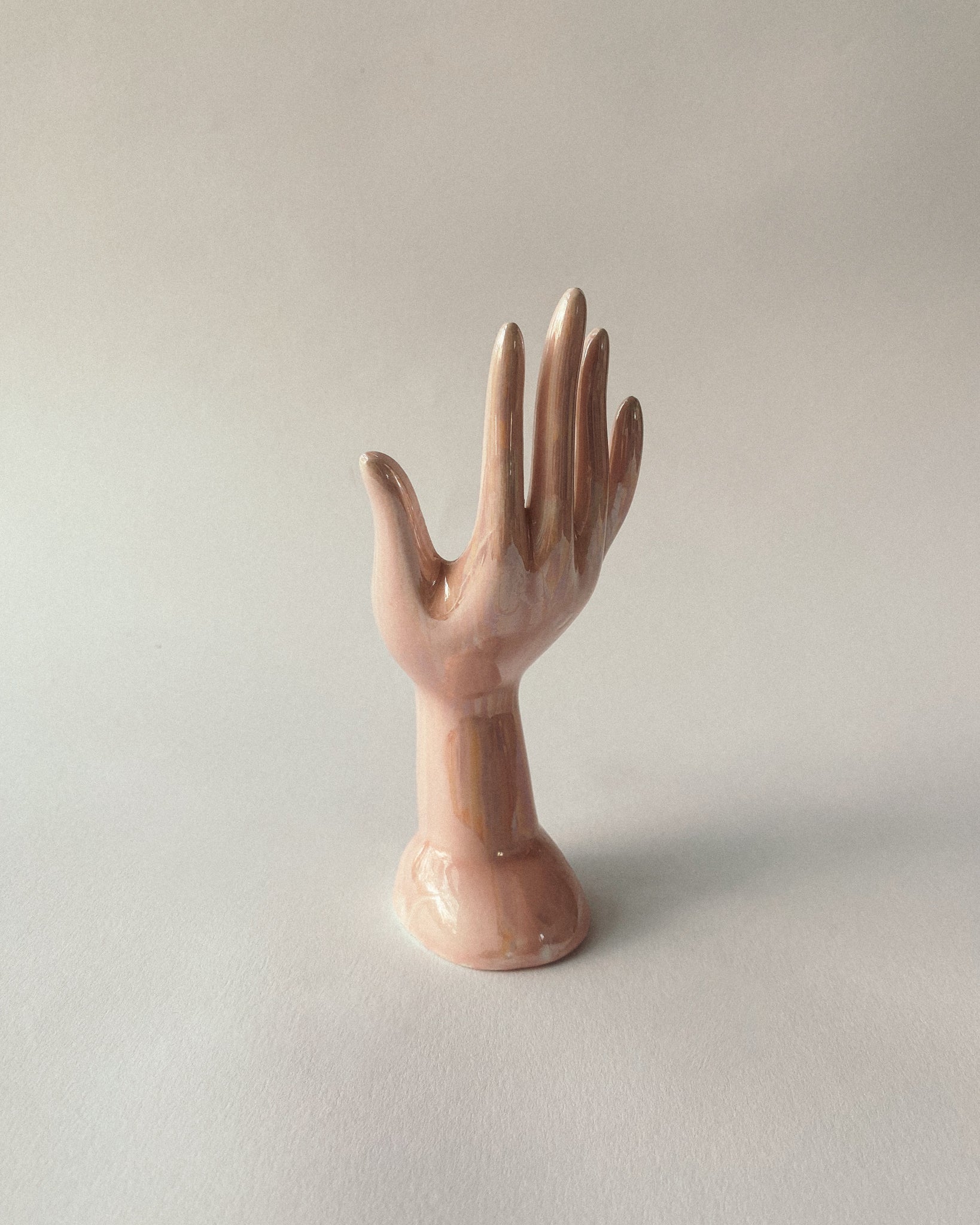 Hand Vase aus Porzellan