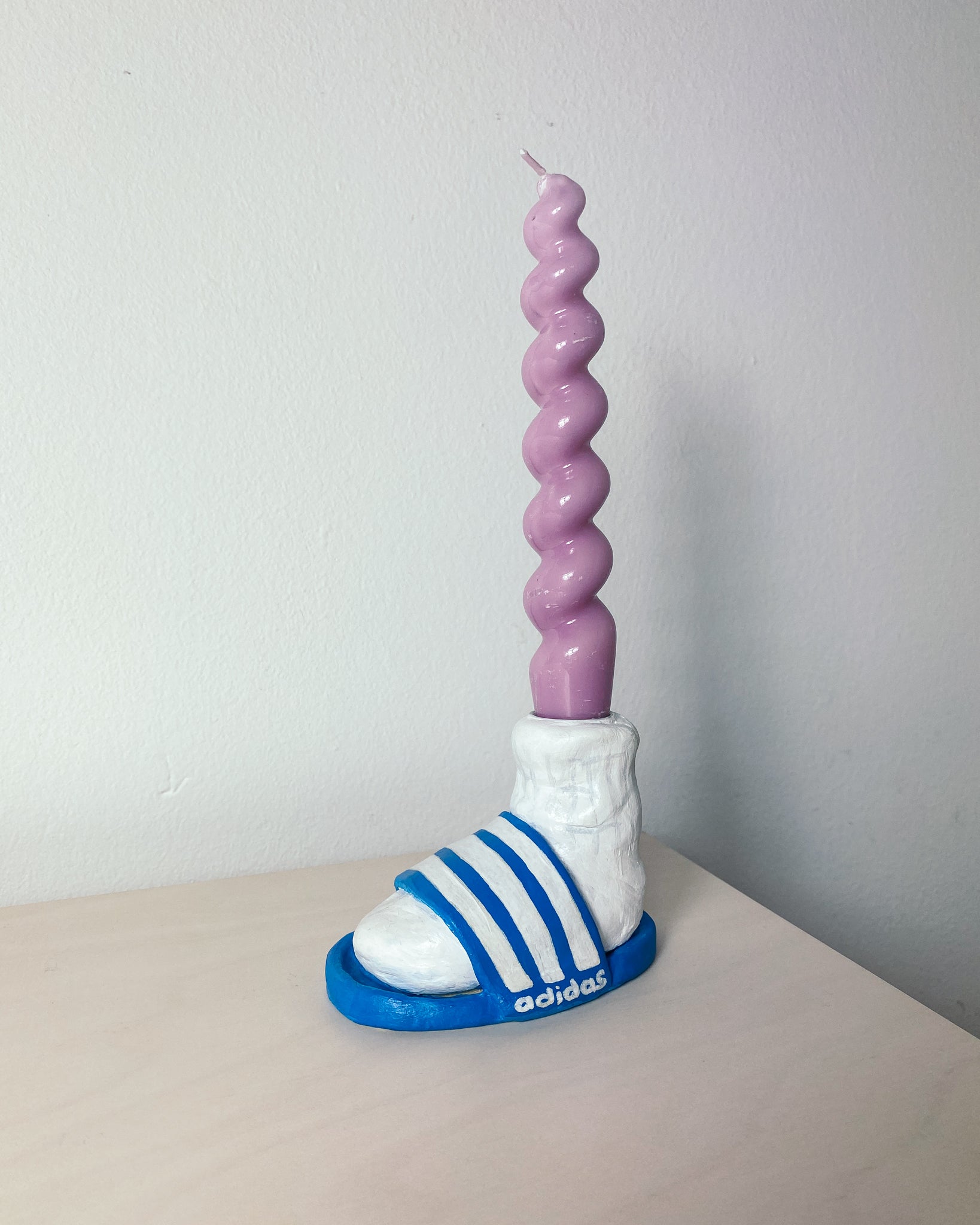 Adiletten Kerzenständer