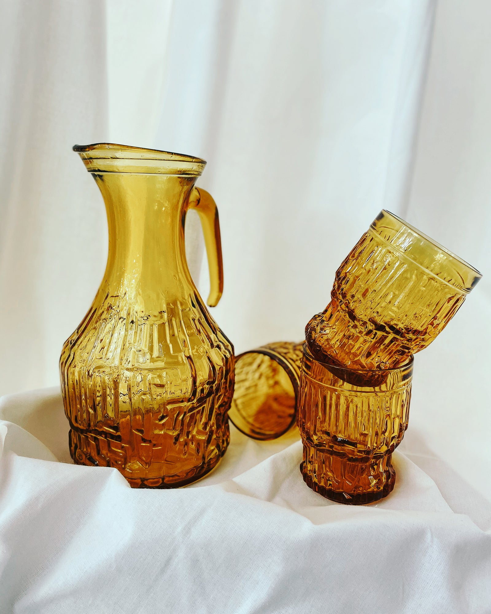 Glaskaraffe mit 4 Gläsern – Some Souvenirs